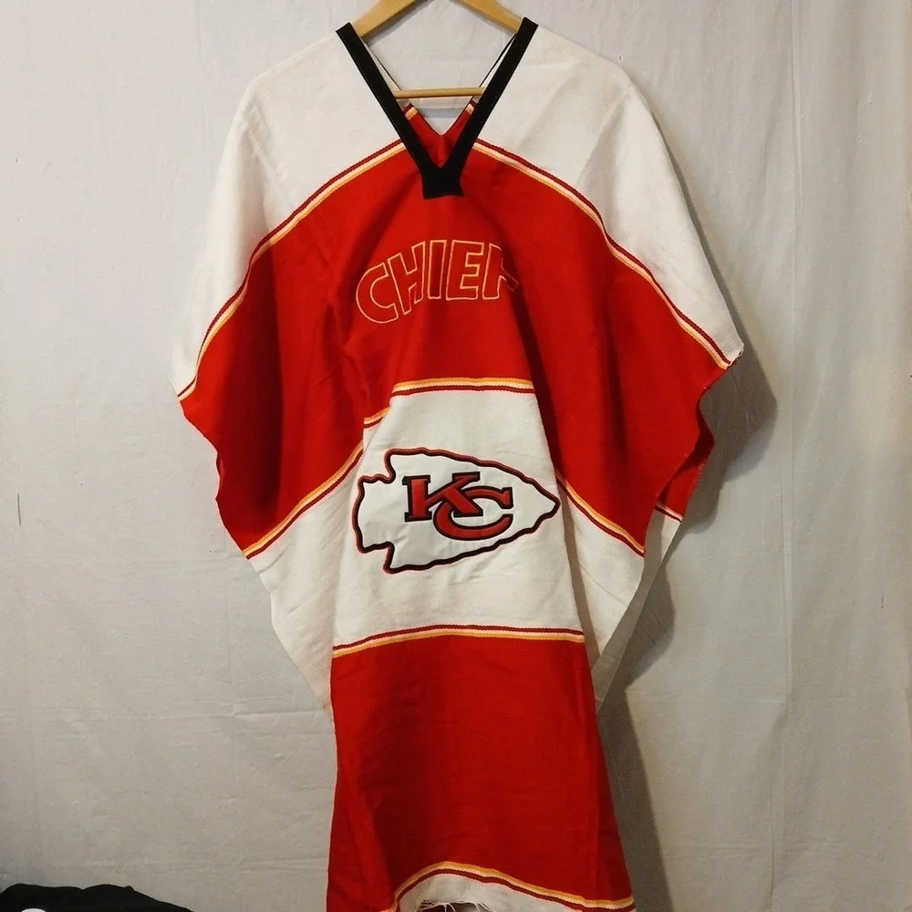 NFL Poncho‎ Kansas City Chiefs Acrylic Cotton New!